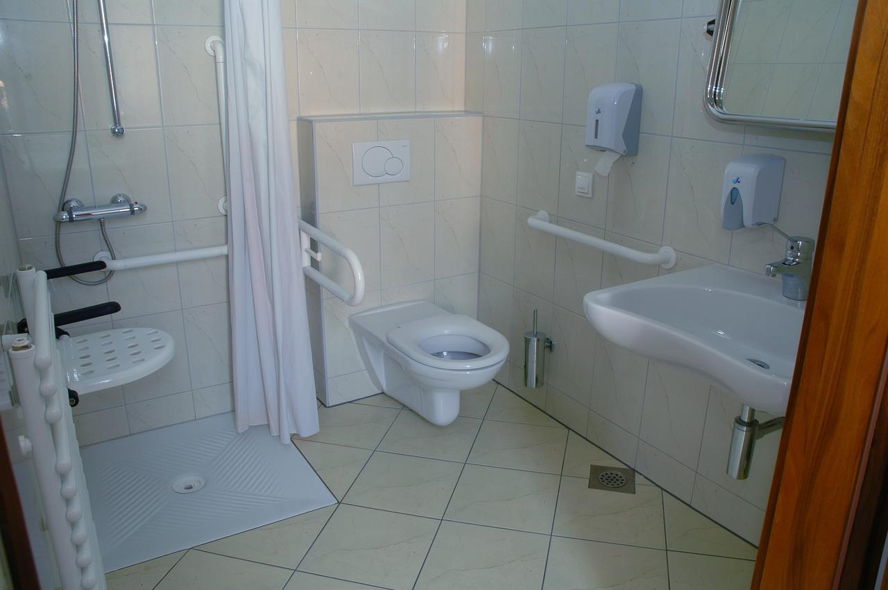 Hotel & Hostel Marenberg Radlje Radlje ob Dravi Extérieur photo