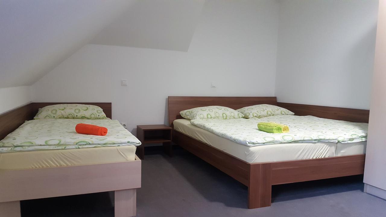 Hotel & Hostel Marenberg Radlje Radlje ob Dravi Extérieur photo