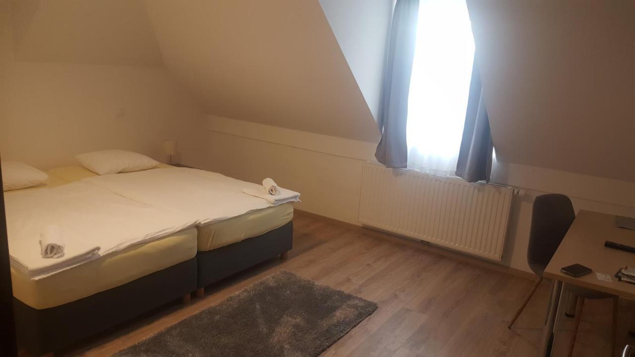 Hotel & Hostel Marenberg Radlje Radlje ob Dravi Extérieur photo