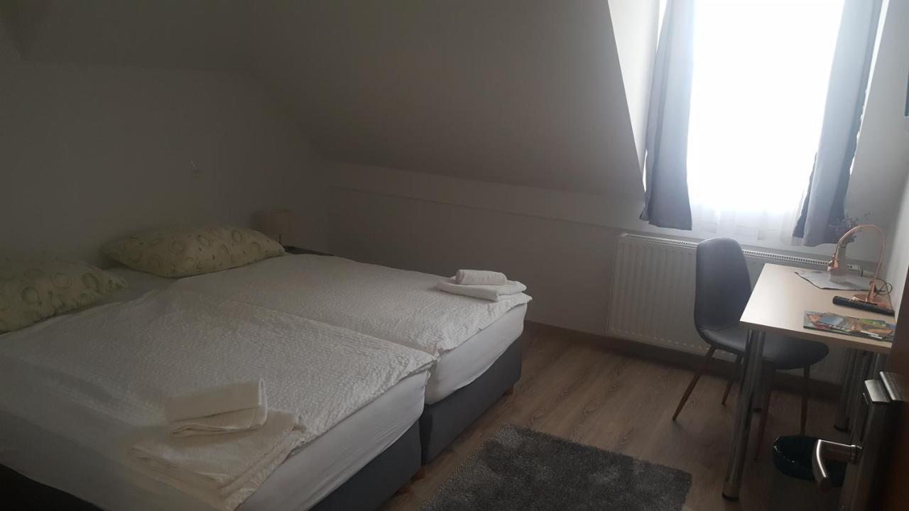 Hotel & Hostel Marenberg Radlje Radlje ob Dravi Extérieur photo